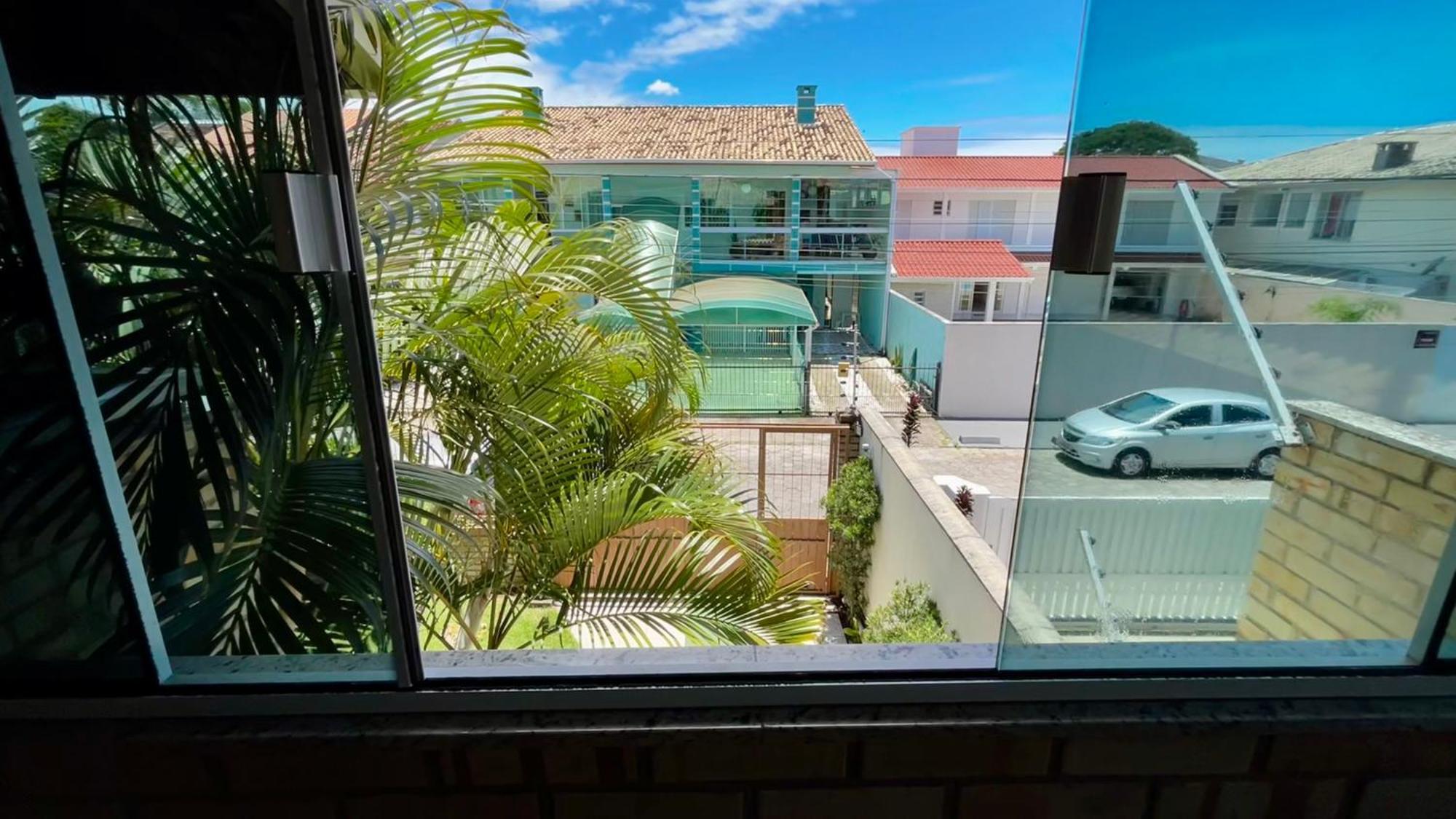 Casa Espacosa Com Sala De Jogos Interna E Externa Florianópolis