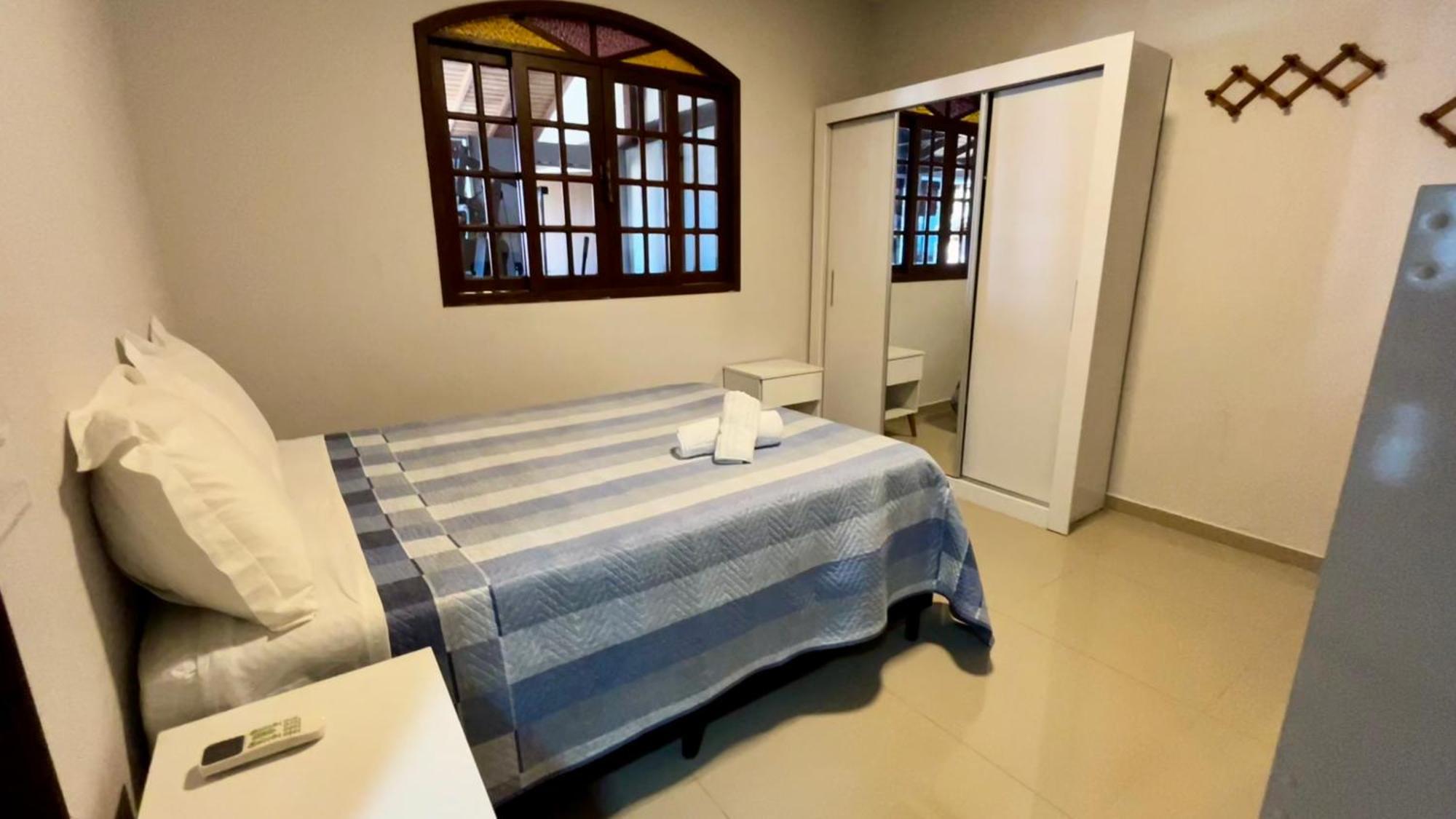 Casa Espacosa Com Sala De Jogos Interna E Externa Сasa de vacaciones *