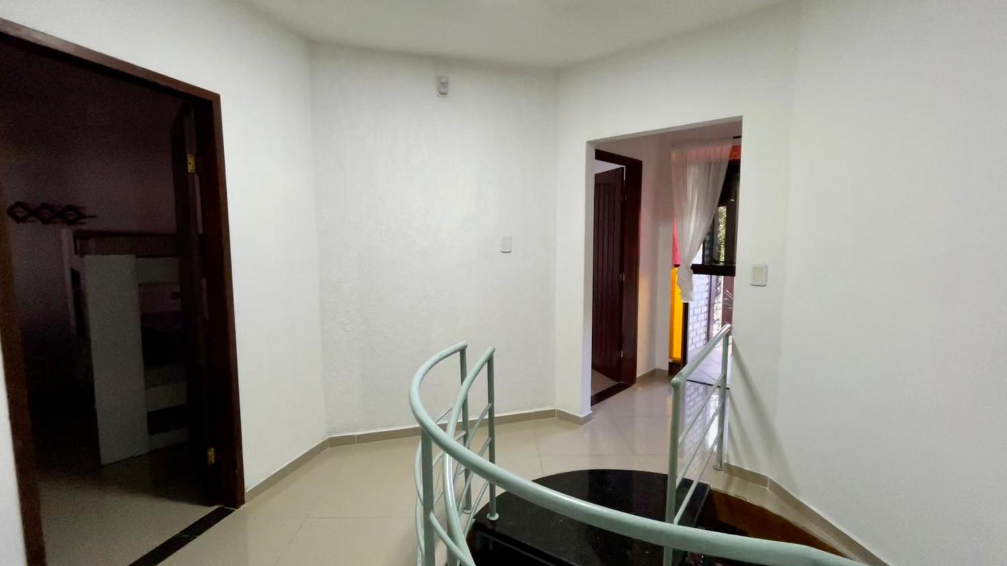 Casa Espacosa Com Sala De Jogos Interna E Externa * Florianópolis