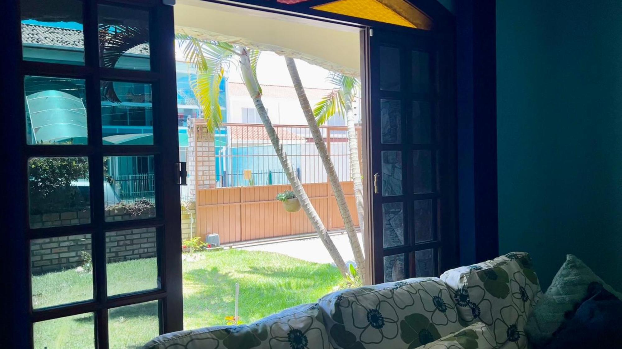 Сasa de vacaciones Casa Espacosa Com Sala De Jogos Interna E Externa Florianópolis