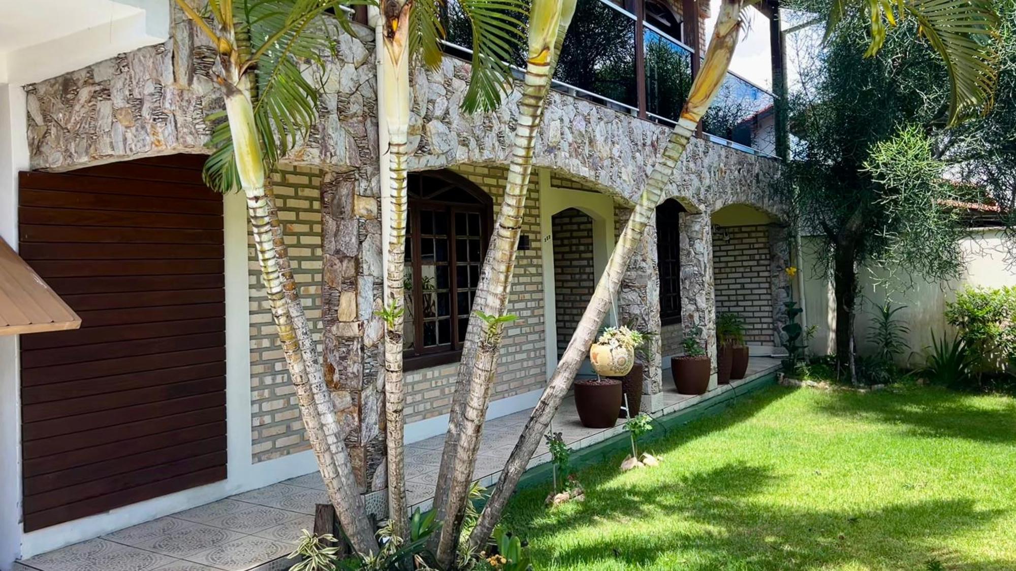 Casa Espacosa Com Sala De Jogos Interna E Externa Сasa de vacaciones