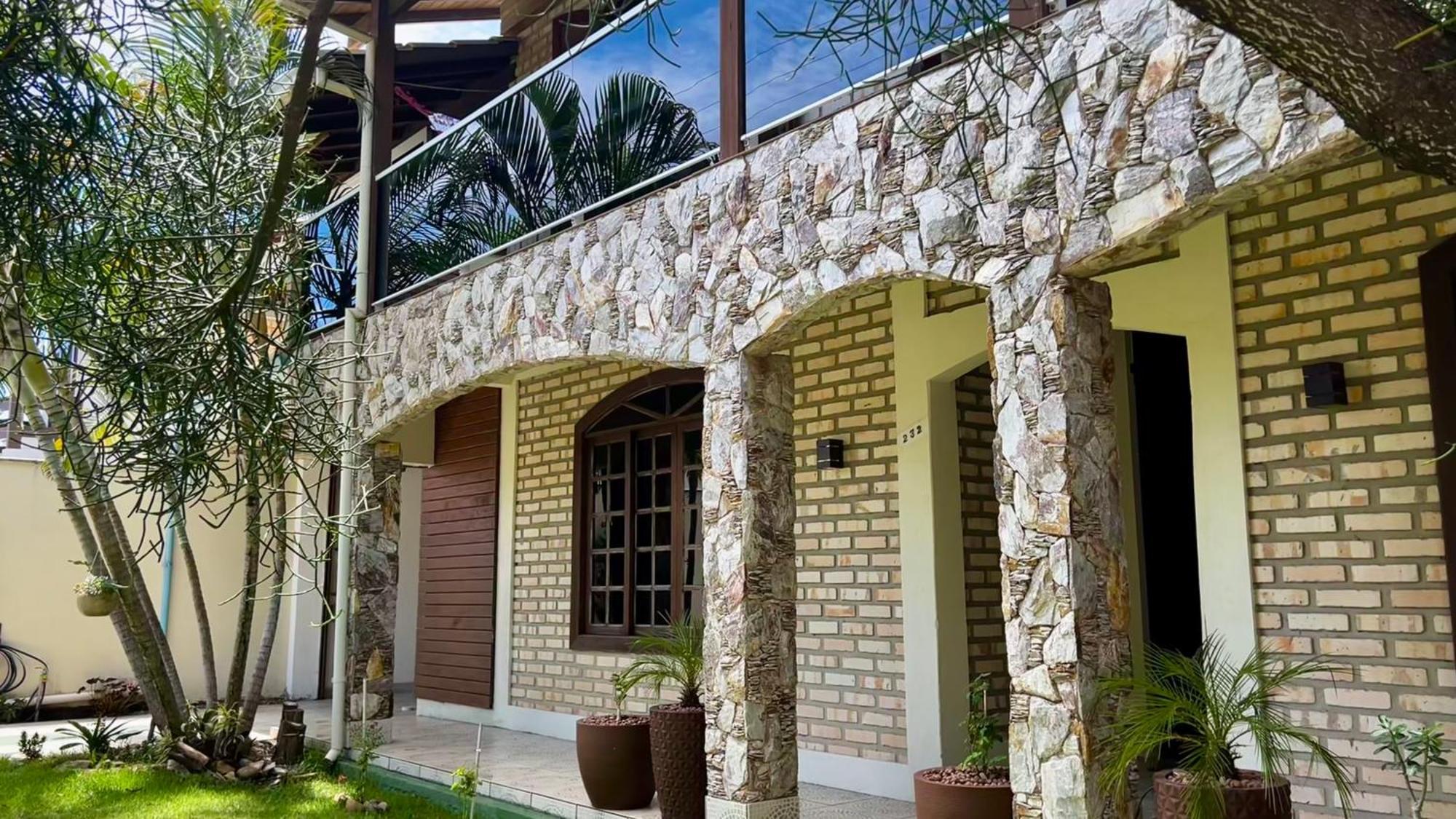 Сasa de vacaciones Casa Espacosa Com Sala De Jogos Interna E Externa